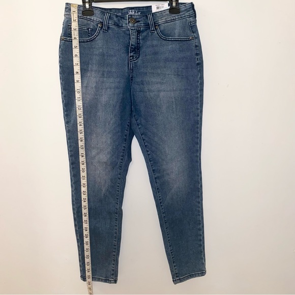Style & Co Petite (NWT) Curvy Fit Womens Size: 10P Skinny Mid Rise Denim Jeans - Picture 3 of 14